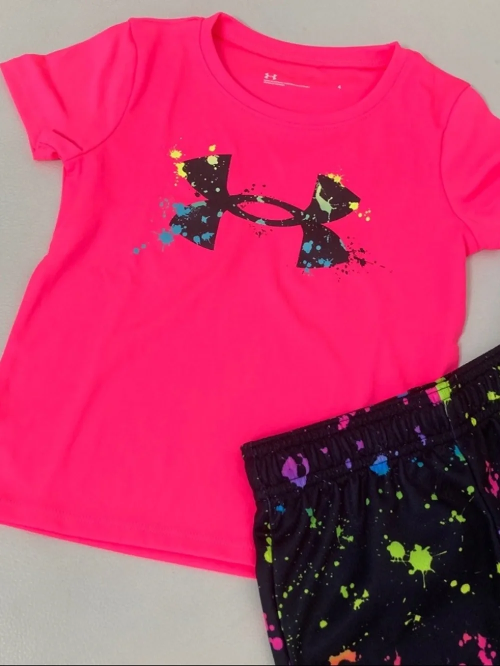 Under Armour cute pink neon colorful shorts set 2020 - Picture 2 of 4